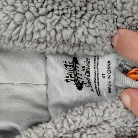 Space Jam A New Legacy Sherpa Jacket Bugs Bunny Size 4T gray - Picture 3 of 6